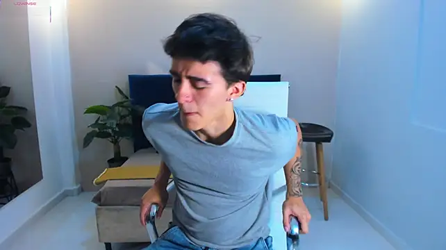 Austinboltn Live XXX chat