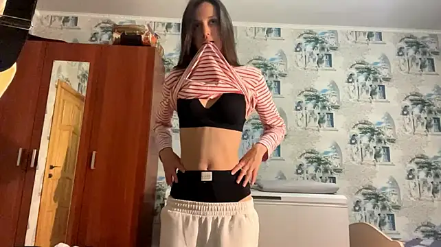 GildaCoden Live XXX chat