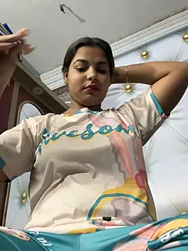Aayra_Joshi Chat XXX in diretta