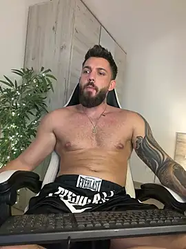 LustyMike_n Live XXX chat