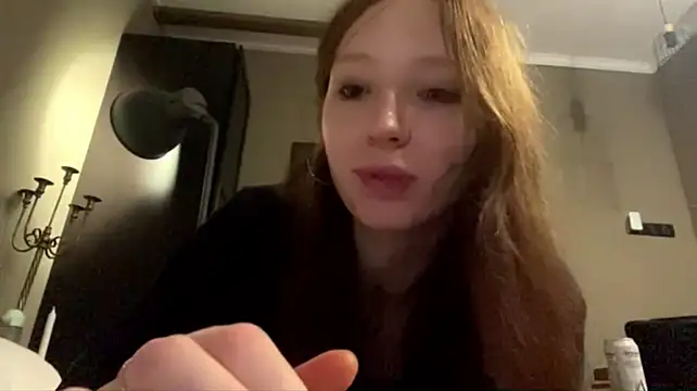 FlaviaDevost's Live XXX Chat