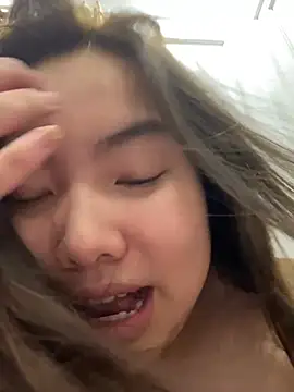AlinaTin - ủng hôi bê nhaa