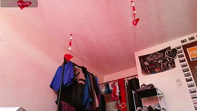 Rossiee_huntt's Live XXX Chat