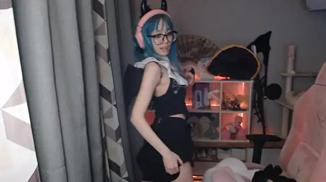 SaxonDibs live XXX chat