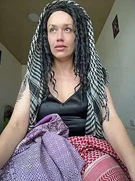 MARILYNKOVANOVA's Live XXX Chat