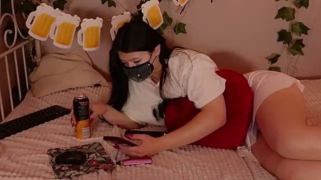 MeganSpicy Adlı Modelin Canlı XXX Sohbeti