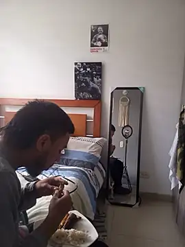 Chat XXX en directo de Taylor_DiamondBoy