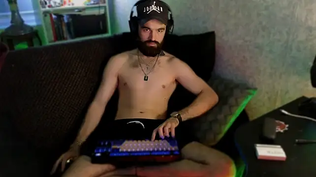 _Serious_Man's Live XXX Chat
