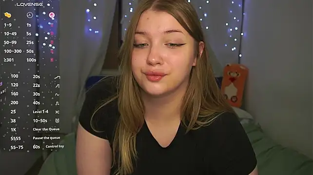 CuteSharloti Chat XXX in diretta