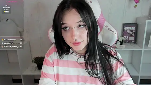 Emma-Blissa Chat XXX in diretta