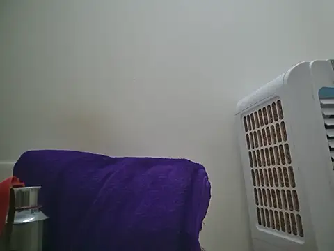 IM_NAUGHTY_JONのライブXXXチャット