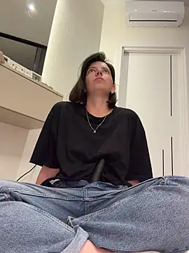 Take_Me_Awayy Adlı Modelin Canlı XXX Sohbeti