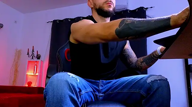 Chatroom XXX en direct de MightyAaron66