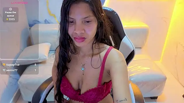 emily_smith_t live XXX chat