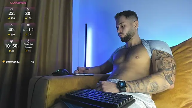 nicholasX1 Live XXX-chat