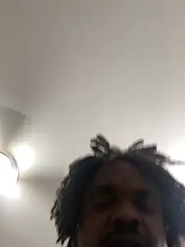 הופעת וובקאם של Hugedick0071
