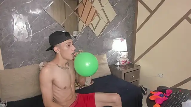 ValentinoCortez – webcam-show