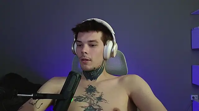 Chat +18 de DENIS_HERE ao vivo