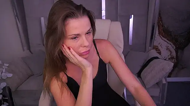 Chat +18 de KissableKira ao vivo