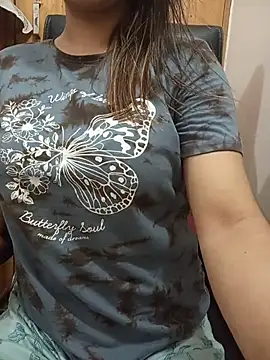 Tanha18 XXX чат на живо