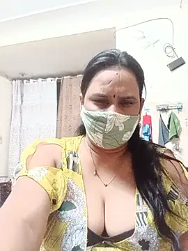 Payal-bhabhi07 Adlı Modelin Canlı XXX Sohbeti