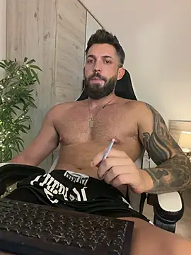 LustyMike_: απευθείας συνομιλία ΧΧΧ