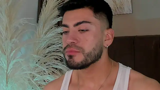 دردشة Alexander_Diazz الجنسية المباشرة