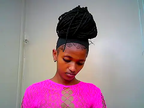 Qute_nimple লাইভ XXX চ্যাট