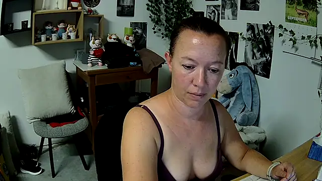 AnyaKrey@xh's Live XXX Chat