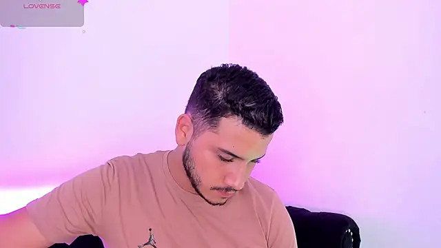 Chat +18 de Axel_grey_ ao vivo
