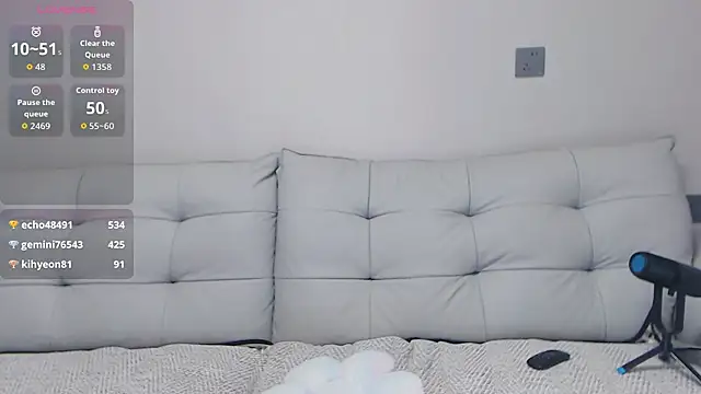 sunny-9696's Live XXX Chat
