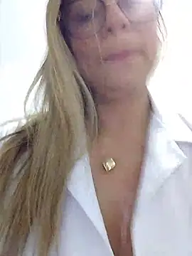 Chatroom XXX en direct de Dr-Kathy_23
