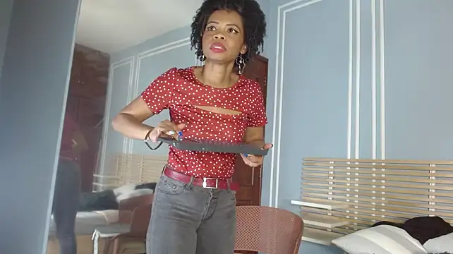 Онлайн чат XXX ChantalGarner