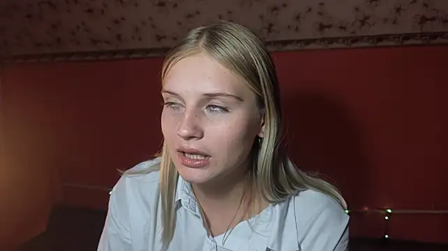 LavelleHolbrook live XXX chat