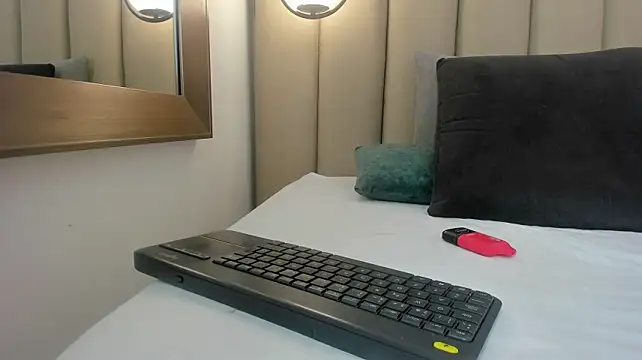 Yennifer_01's Live XXX Chat