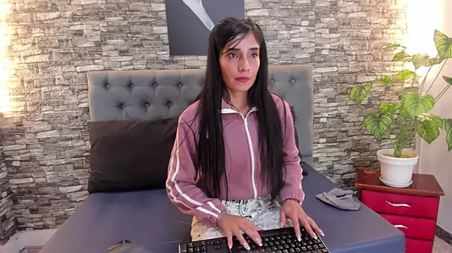 Nanda_Mendoza live XXX chat