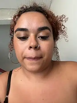 Chat +18 de ___seusegredo ao vivo