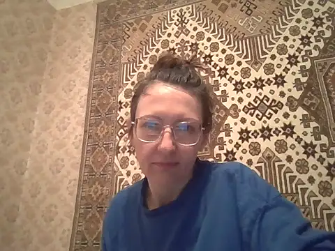 FayInessaKiss Chat XXX in diretta