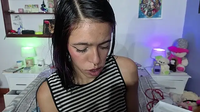 stephania_t Chat XXX in diretta