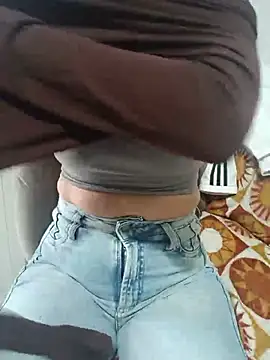 Pertunjukan Kamera Web Lupita_sol