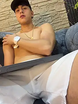 Lander_Cruz Live XXX-Chat