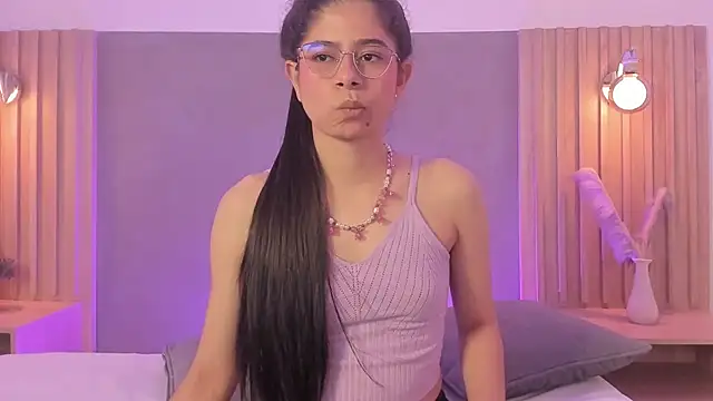 carlina_15's Live XXX Chat