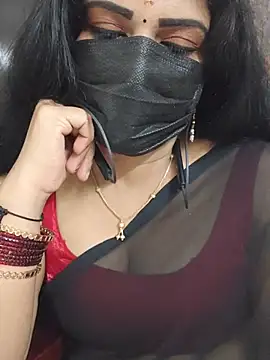 soundharya_tamil's Live XXX Chat