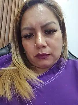 -Zoe-1's Live XXX Chat