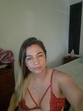 Shanon520 XXX чат на живо