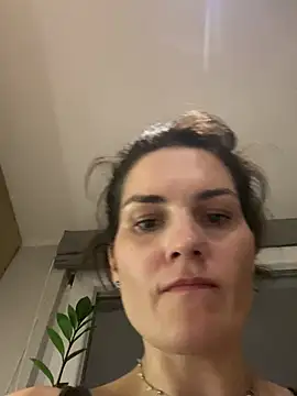 Ms-Lust1- live XXX chat