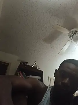 stressrliver88's Live XXX Chat