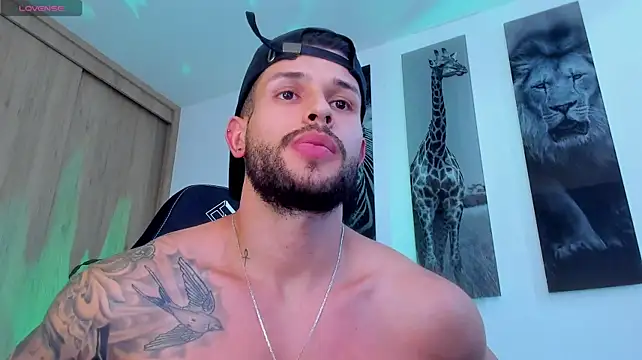 Santos_ramirez1's Live XXX Chat