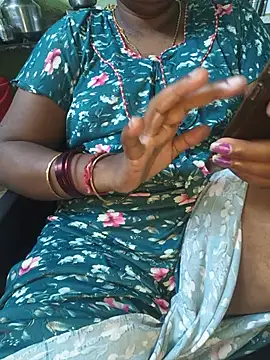 Tamilselviroja-: απευθείας συνομιλία ΧΧΧ