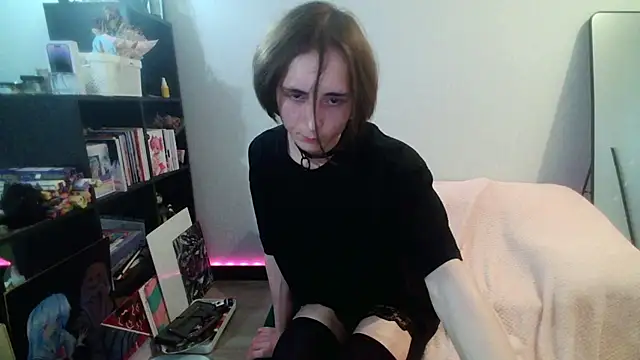 FrankieLur webcam show